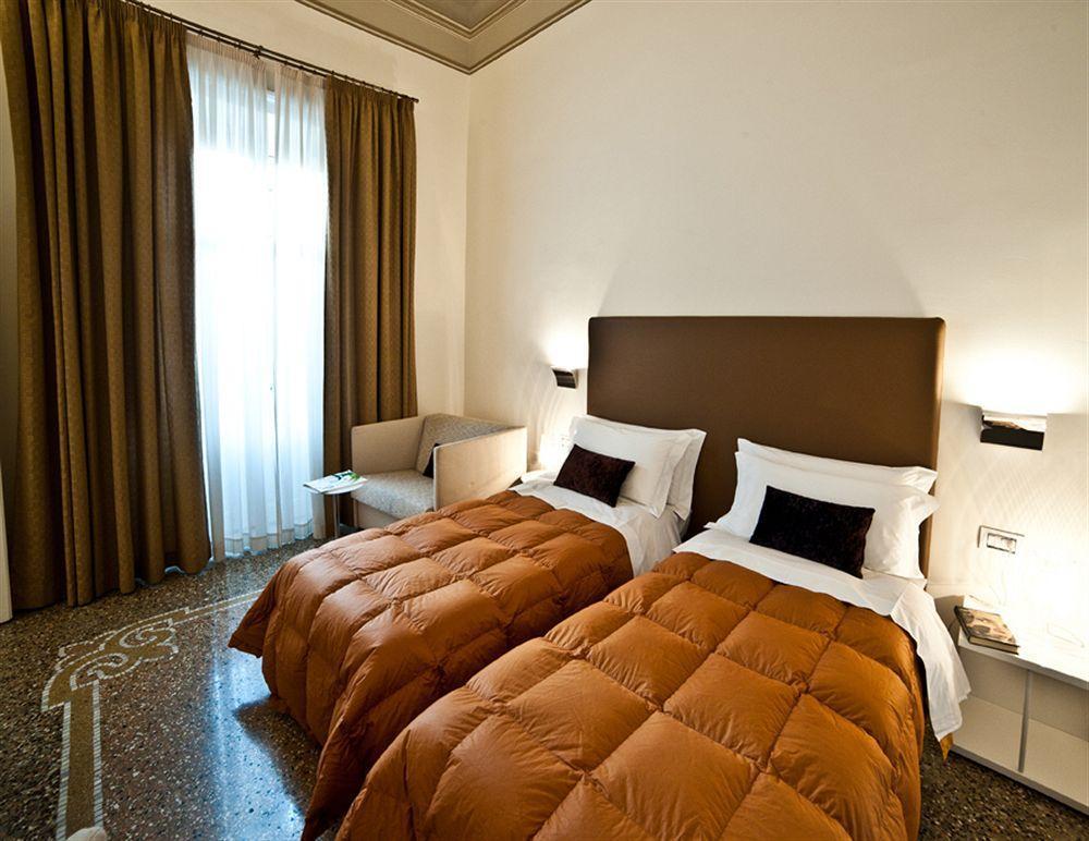 レッジョ・ディ・カラブリア Town House Cavour Bed & Breakfast エクステリア 写真